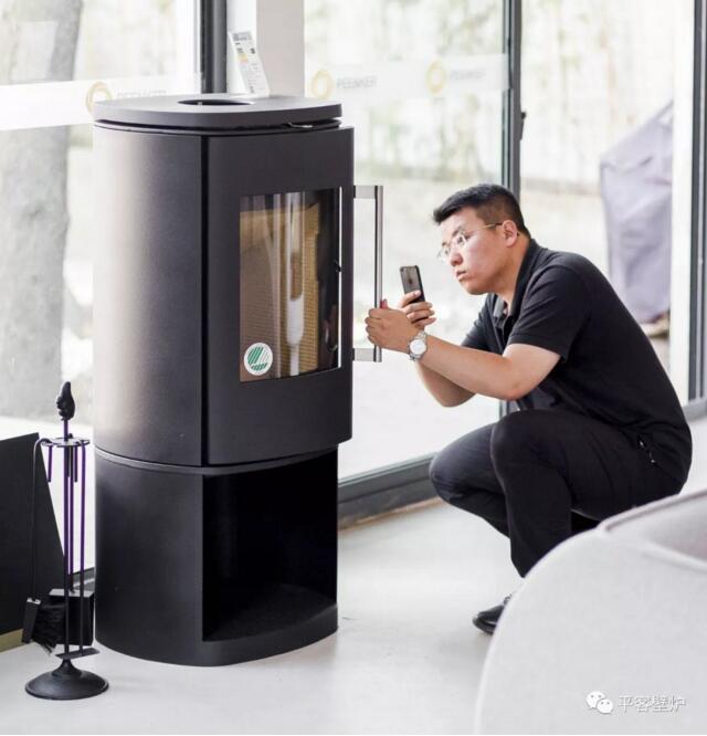 “圍爐夜話”沙龍—平客壁爐新品品鑒會(huì).jpg